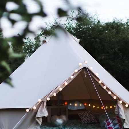 Hotel Wildberry Glamping Orgères-la-Roche Zewnętrze zdjęcie