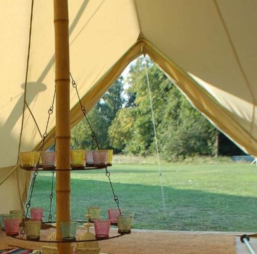 Hotel Wildberry Glamping Orgères-la-Roche Zewnętrze zdjęcie